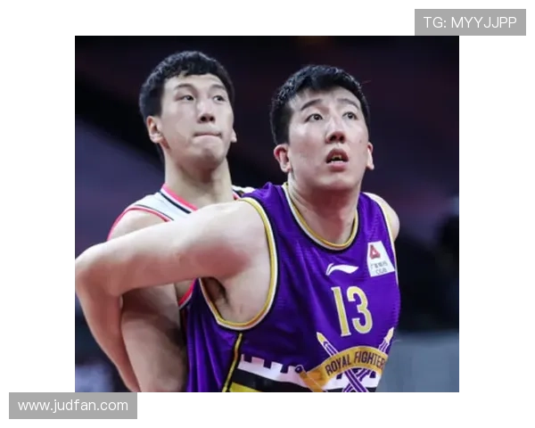 突尼斋月午赛终哨双队力竭瘫地